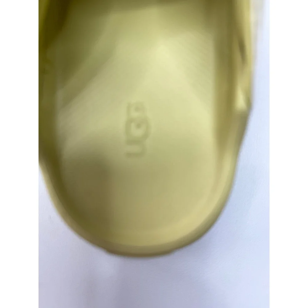 UGG Golden Glow‎ Yellow Slides Kids Sandals 1166513K Size 1 NEW